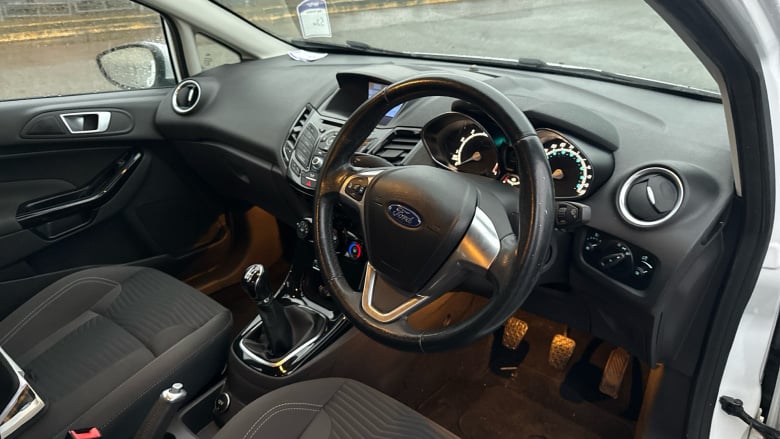 Ford Fiesta 1.0 EcoBoost Zetec 5dr Petrol Hatchback